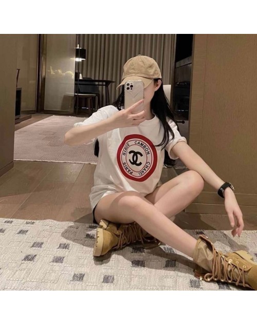 Chanel T-shirt Product Code：D-OYA-CHA-80014When confirming stock and placing an order on whatsapp, please tell us the Product Code