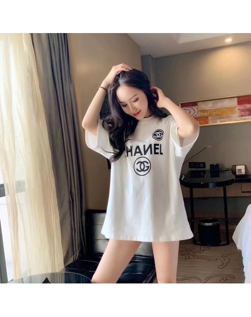 Chanel T-shirt Product Code：D-OYA-CHA-80015When confirming stock and placing an order on whatsapp, please tell us the Product Code