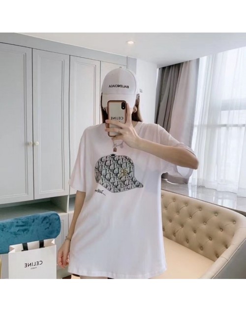 Dior T-shirt Product Code：D-OYA-DIO-80020When confirming stock and placing an order on whatsapp, please tell us the Product Code