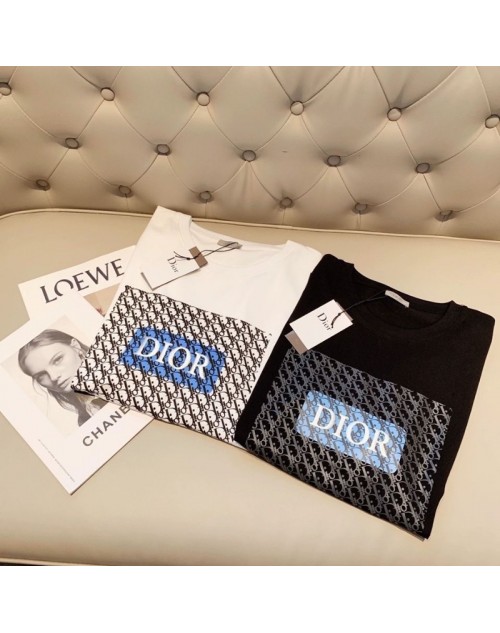 Dior T-shirt Product Code：D-OYA-DIO-80023When confirming stock and placing an order on whatsapp, please tell us the Product Code