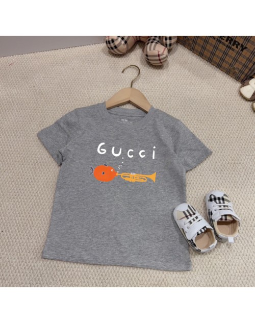 Gucci T-shirt Product Code：D-OYA-GG-80042When confirming stock and placing an order on whatsapp, please tell us the Product Code