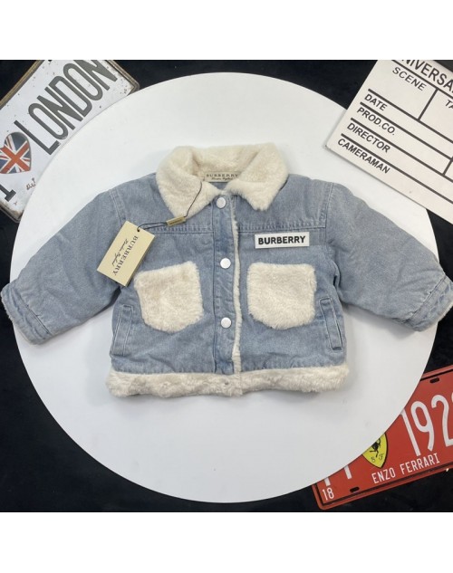 Burberry Children´s clothing Product Code：X-LI-BUR-58984When confirming stock and placing an order on whatsapp, please tell us the Product Code