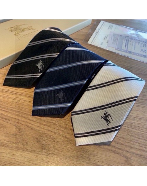 Burberry Mask Product Code：X-LI-BUR-59338When confirming stock and placing an order on whatsapp, please tell us the Product Code