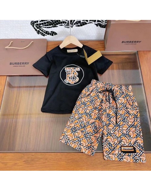 Burberry Children´s clothing Product Code：X-LI-BUR-59348When confirming stock and placing an order on whatsapp, please tell us the Product Code