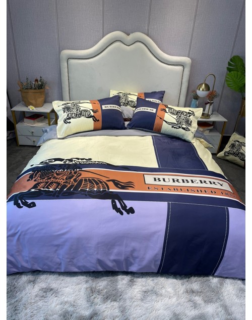 Burberry Bedding Product Code：X-LI-BUR-59499When confirming stock and placing an order on whatsapp, please tell us the Product Code