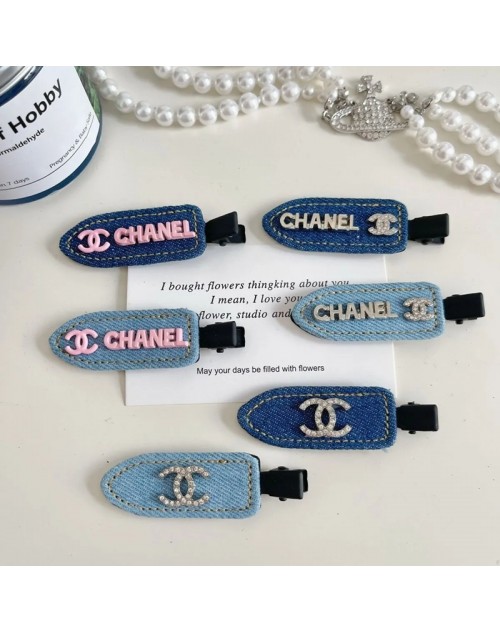 Chanel Hair accessories Product Code：X-LI-CHA-58903When confirming stock and placing an order on whatsapp, please tell us the Product Code