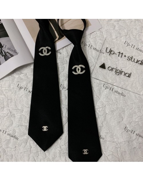 Chanel Brooch Product Code：X-LI-CHA-58933When confirming stock and placing an order on whatsapp, please tell us the Product Code