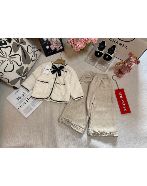 Chanel Children´s clothing Product Code：X-LI-CHA-59016When confirming stock and placing an order on whatsapp, please tell us the Product Code