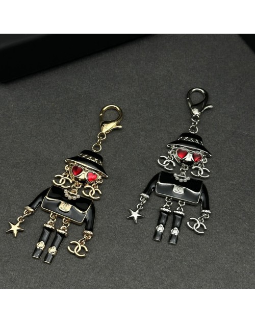Chanel Key Chain Product Code：X-LI-CHA-59059When confirming stock and placing an order on whatsapp, please tell us the Product Code