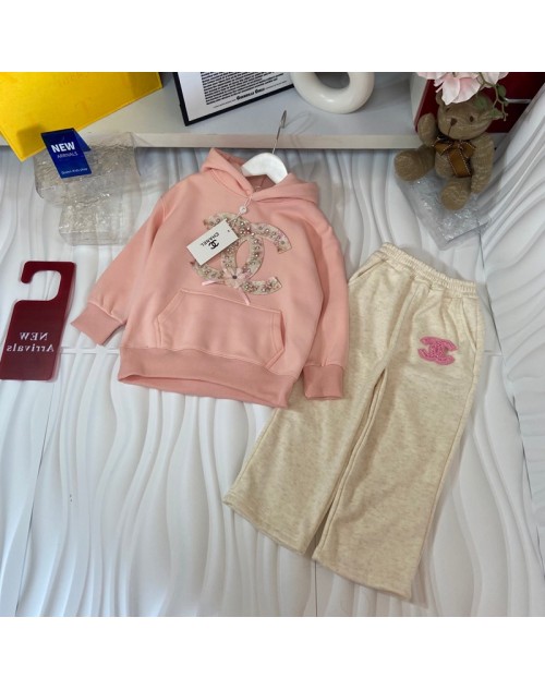 Chanel Children´s clothing Product Code：X-LI-CHA-59179When confirming stock and placing an order on whatsapp, please tell us the Product Code