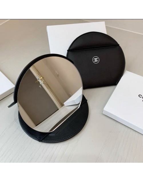Chanel Mask Product Code：X-LI-CHA-59256When confirming stock and placing an order on whatsapp, please tell us the Product Code