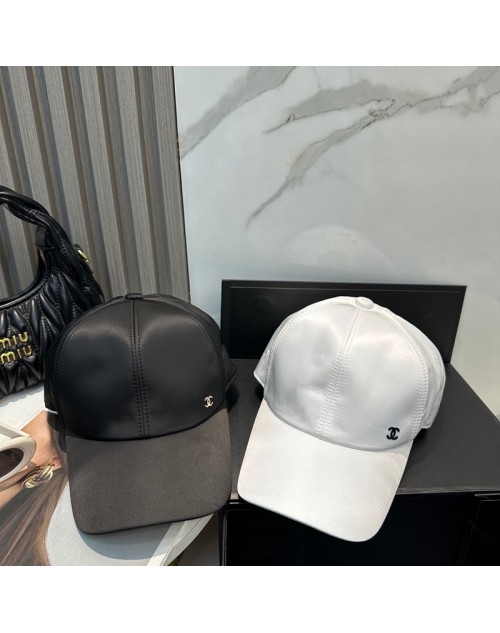 Chanel Hat Product Code：X-LI-CHA-59314When confirming stock and placing an order on whatsapp, please tell us the Product Code