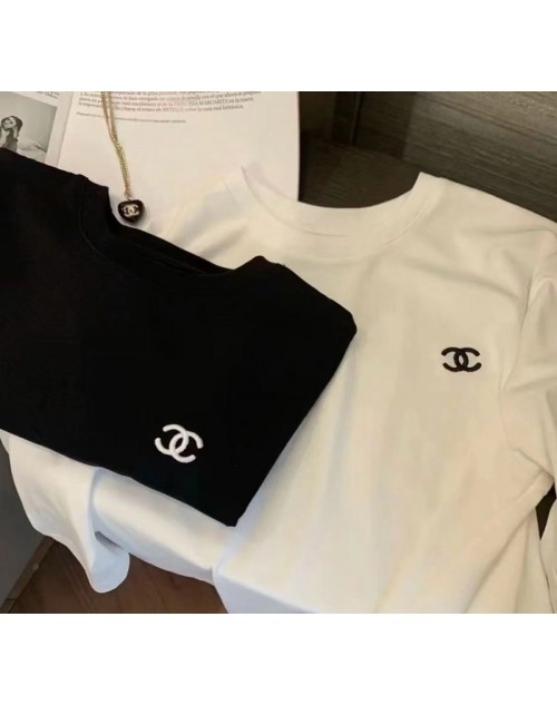 Chanel T-shirt Product Code：X-LI-CHA-59341When confirming stock and placing an order on whatsapp, please tell us the Product Code