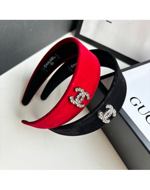 Chanel Hair accessories Product Code：X-LI-CHA-59386When confirming stock and placing an order on whatsapp, please tell us the Product Code