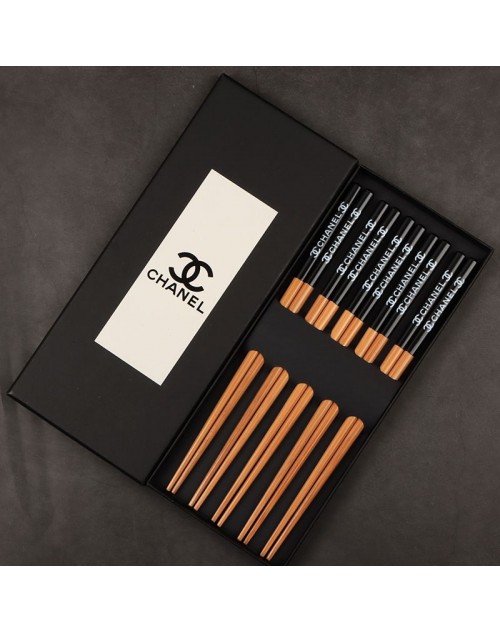 Chanel Mask Product Code：X-LI-CHA-59403When confirming stock and placing an order on whatsapp, please tell us the Product Code