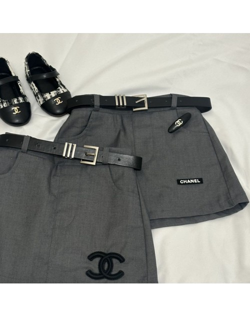 Chanel Pants Product Code：X-LI-CHA-59606When confirming stock and placing an order on whatsapp, please tell us the Product Code