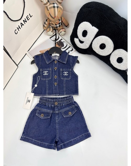 Chanel Children´s clothing Product Code：X-LI-CHA-59711When confirming stock and placing an order on whatsapp, please tell us the Product Code