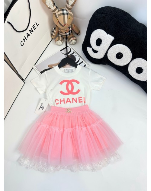 Chanel Children´s clothing Product Code：X-LI-CHA-59713When confirming stock and placing an order on whatsapp, please tell us the Product Code
