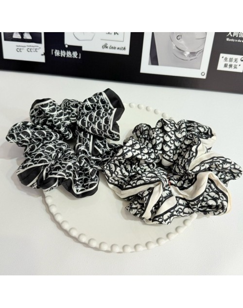 Dior Hair accessories Product Code：X-LI-DIO-59166When confirming stock and placing an order on whatsapp, please tell us the Product Code
