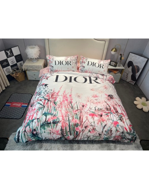 Dior Bedding Product Code：X-LI-DIO-59498When confirming stock and placing an order on whatsapp, please tell us the Product Code