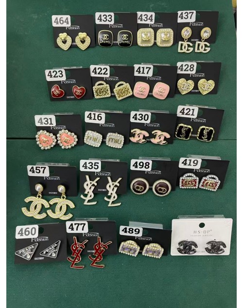Chanel Earring Product Code：X-LI-DIO-CHA-59394-1When confirming stock and placing an order on whatsapp, please tell us the Product Code