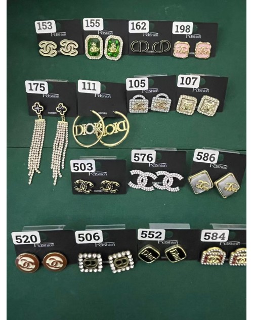 Chanel Earring Product Code：X-LI-DIO-CHA-59394-4When confirming stock and placing an order on whatsapp, please tell us the Product Code