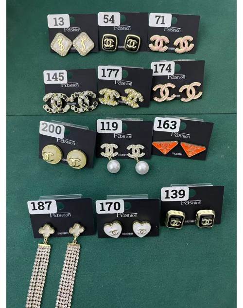 Chanel Earring Product Code：X-LI-DIO-CHA-59394-5When confirming stock and placing an order on whatsapp, please tell us the Product Code