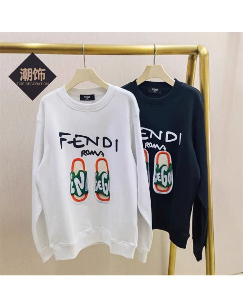 Fendi Loose Long Sleeve Crew Neck Sweatshirt