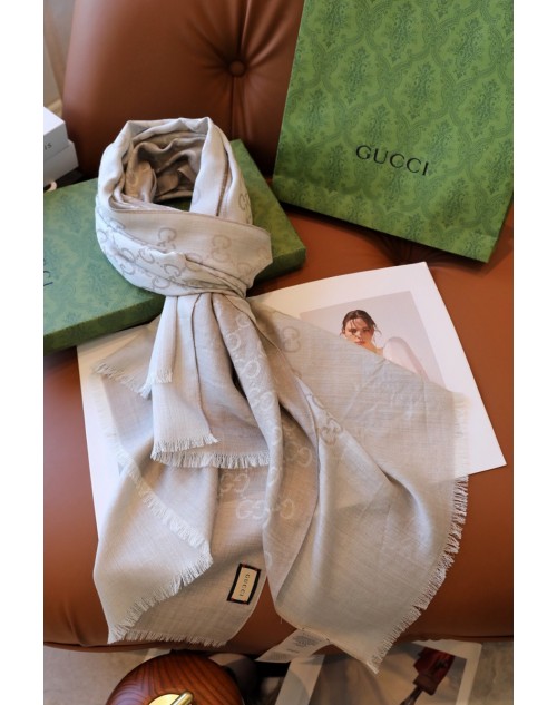 Gucci Scarf Product Code：X-LI-GG-59102When confirming stock and placing an order on whatsapp, please tell us the Product Code