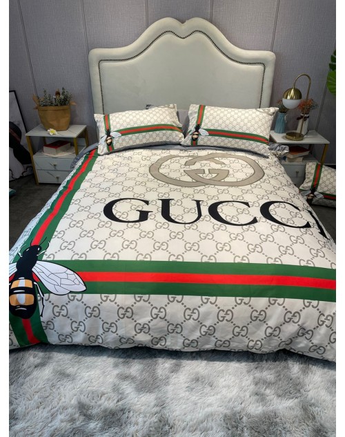 Gucci Bedding Product Code：X-LI-GG-59501When confirming stock and placing an order on whatsapp, please tell us the Product Code