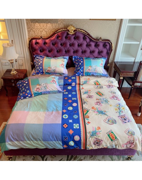 Givenchy Bedding Product Code：X-LI-GG-59511When confirming stock and placing an order on whatsapp, please tell us the Product Code