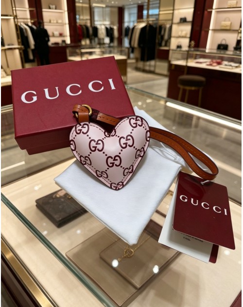 Gucci Key Chain Product Code：X-LI-GG-59613When confirming stock and placing an order on whatsapp, please tell us the Product Code