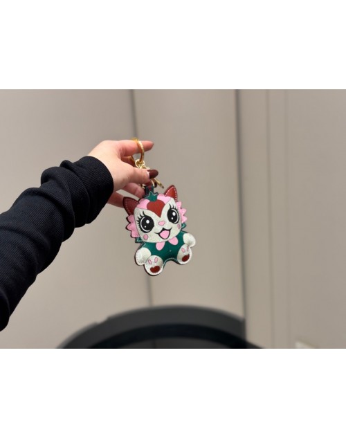 Gucci Key Chain Product Code：X-LI-GG-59622When confirming stock and placing an order on whatsapp, please tell us the Product Code