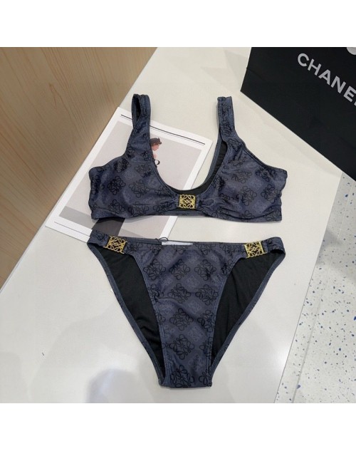 LOEWE Swimsuit Product Code：X-LI-GG-59681When confirming stock and placing an order on whatsapp, please tell us the Product Code