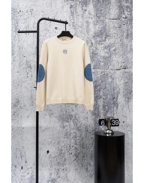 LOEWE Sweatshirt jacket Product Code：X-LI-LOE-59218When confirming stock and placing an order on whatsapp, please tell us the Product Code