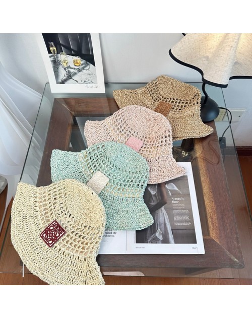 LOEWE Hat Product Code：X-LI-LOE-59461When confirming stock and placing an order on whatsapp, please tell us the Product Code