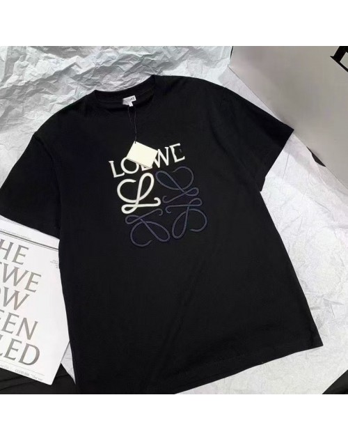 LOEWE T-shirt Product Code：X-LI-LOE-59478When confirming stock and placing an order on whatsapp, please tell us the Product Code