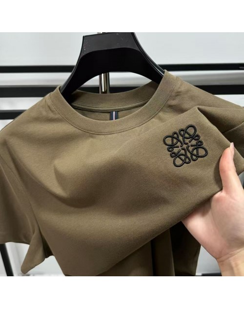 LOEWE T-shirt Product Code：X-LI-LOE-59481When confirming stock and placing an order on whatsapp, please tell us the Product Code