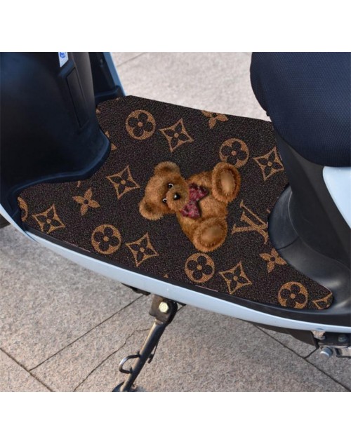 gucci Lv kenzo burberry Electric car mats foot pedals universal non-slip cute cartoon mats can be freely cut