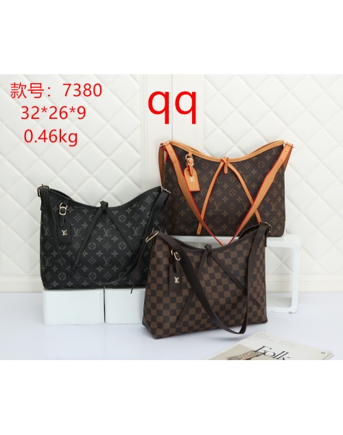 Louis Vuitton bag large capacity tote bag popular fashion commuting classic