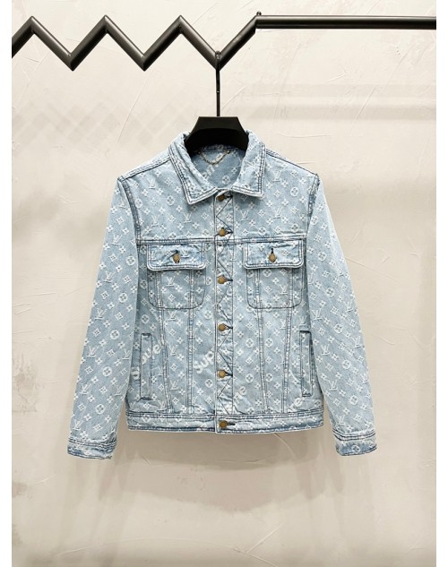 Lv Sweatshirt jacket Product Code：X-LI-LV-58992When confirming stock and placing an order on whatsapp, please tell us the Product Code