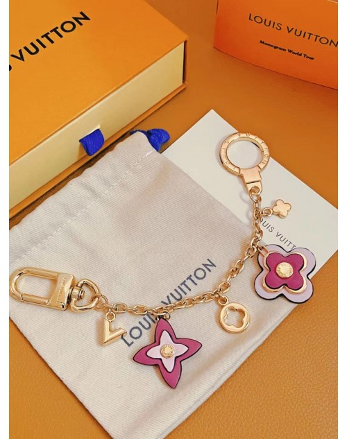 Lv Key Chain Product Code：X-LI-LV-59137When confirming stock and placing an order on whatsapp, please tell us the Product Code