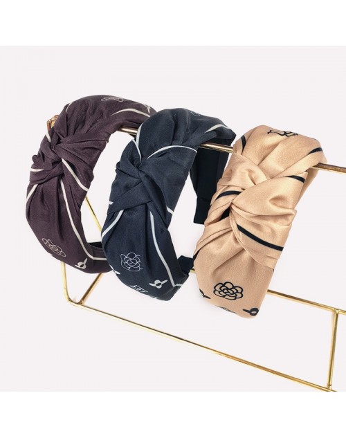 Chanel Hair accessories Product Code：X-LI-LV-59378When confirming stock and placing an order on whatsapp, please tell us the Product Code