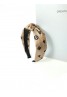 Lv Hair accessories Product Code：X-LI-LV-59390When confirming stock and placing an order on whatsapp, please tell us the Product Code