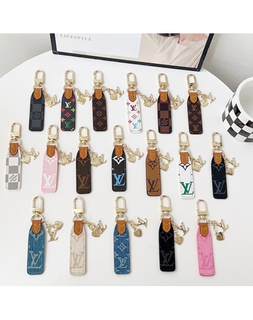 Lv Key Chain Product Code：X-LI-LV-59421When confirming stock and placing an order on whatsapp, please tell us the Product Code