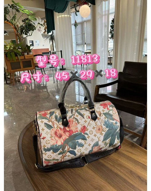 Lv Bag Product Code：X-LI-LV-59527When confirming stock and placing an order on whatsapp, please tell us the Product Code