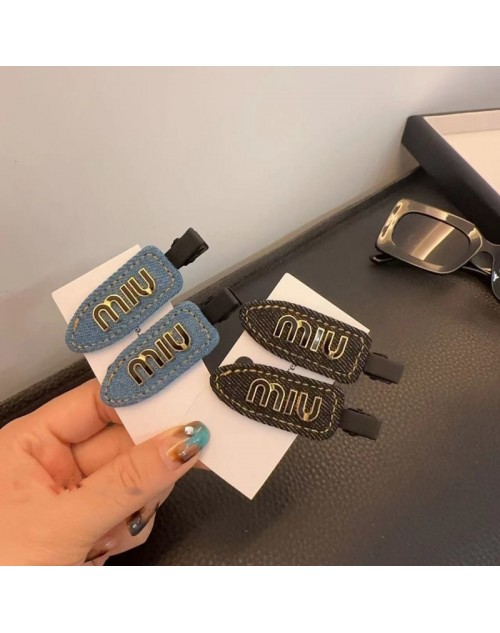MiuMiu Hair accessories Product Code：X-LI-MIU-58892When confirming stock and placing an order on whatsapp, please tell us the Product Code