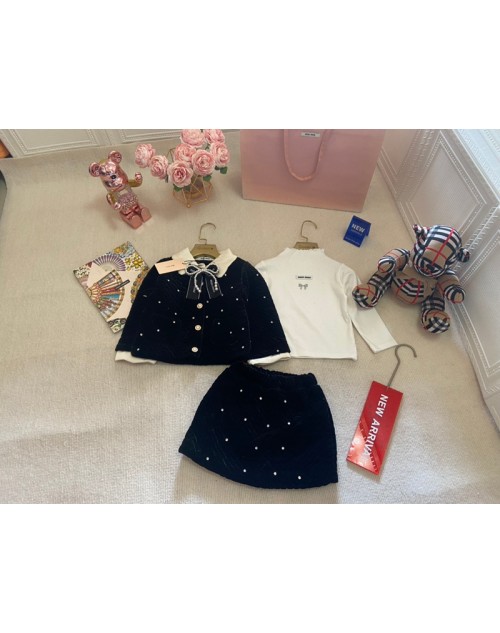 MiuMiu Children´s clothing Product Code：X-LI-MIU-59068When confirming stock and placing an order on whatsapp, please tell us the Product Code