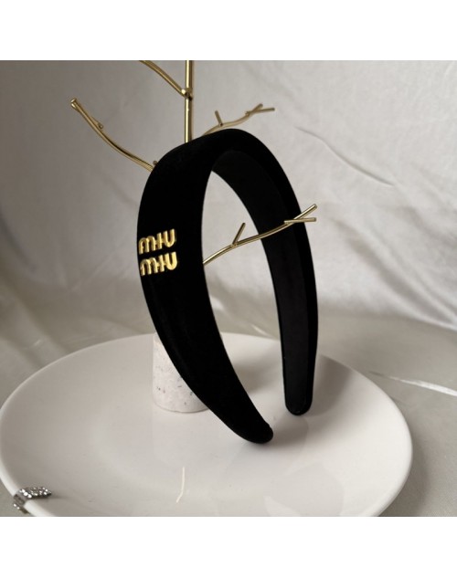 MiuMiu Hair accessories Product Code：X-LI-MIU-59653When confirming stock and placing an order on whatsapp, please tell us the Product Code