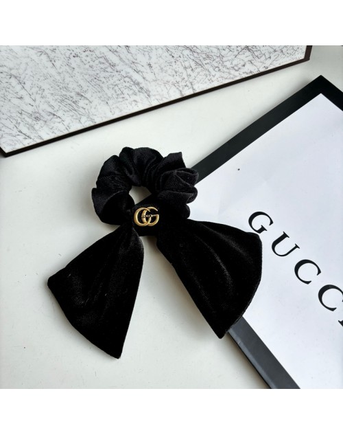 Chanel Hair accessories Product Code：X-LI-MIU-PRA-59389When confirming stock and placing an order on whatsapp, please tell us the Product Code